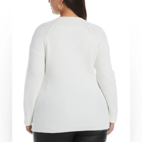 CUTOUT NECK SWEATER
ELLA Rafaella - Picture 2 of 4